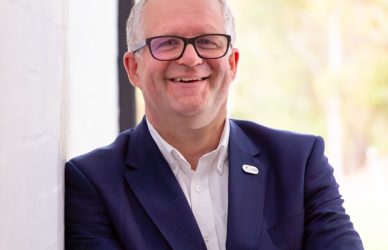 Deakin VC Iain Martin Resigns cover